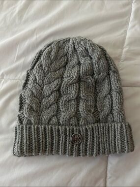 Michael Kors Light Gray Cable Knit Beanie with MK Logo